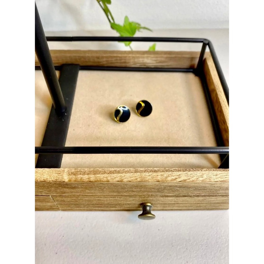 Retro Black and Gold Stud Earrings